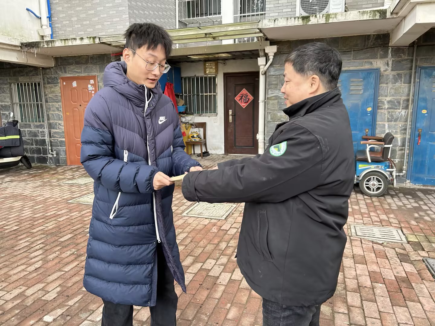 71e59a3d-2a06-47ca-bea9-68d19dc3742c.jpg